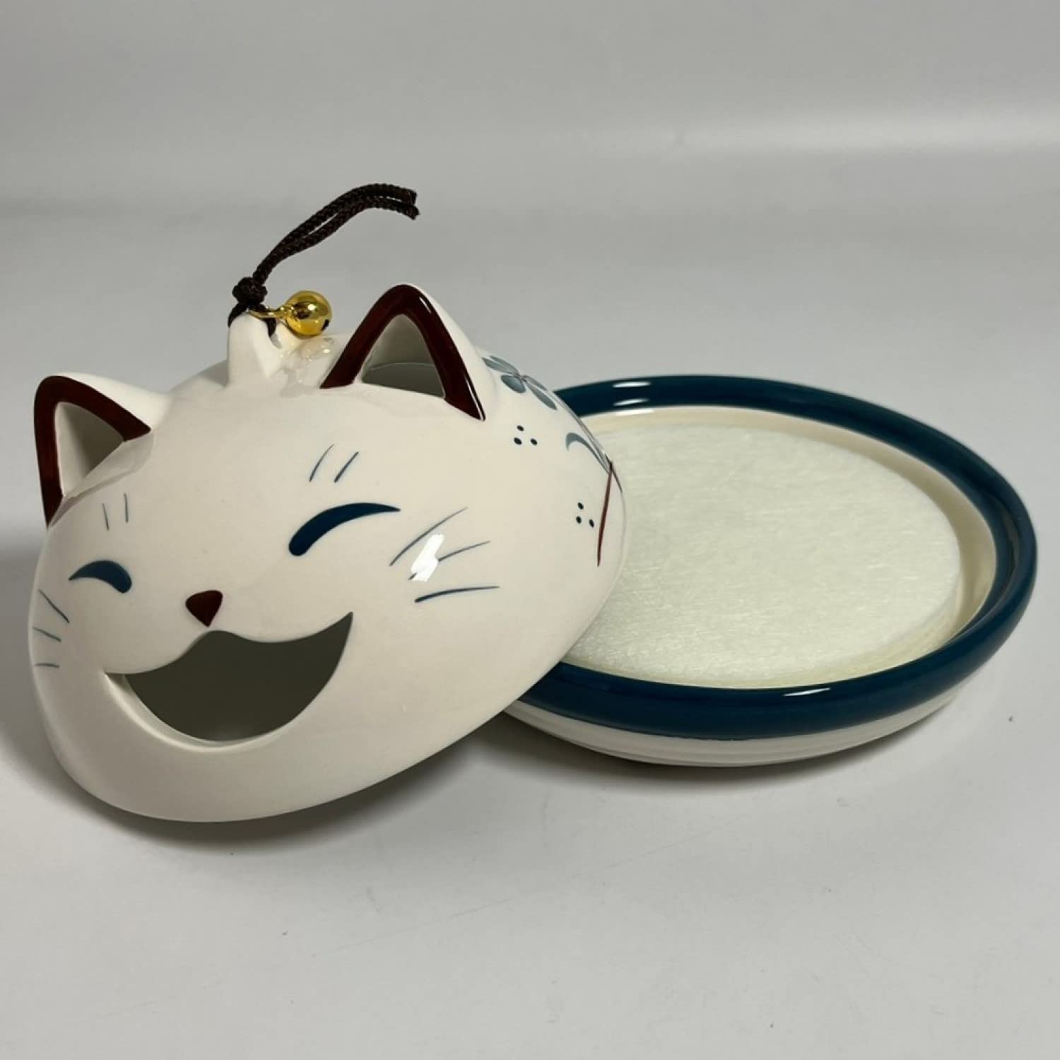 Amazon.co.jp: 薬師窯(yakushigama) ねこ 蚊遣器(平型) 4406 : ホーム